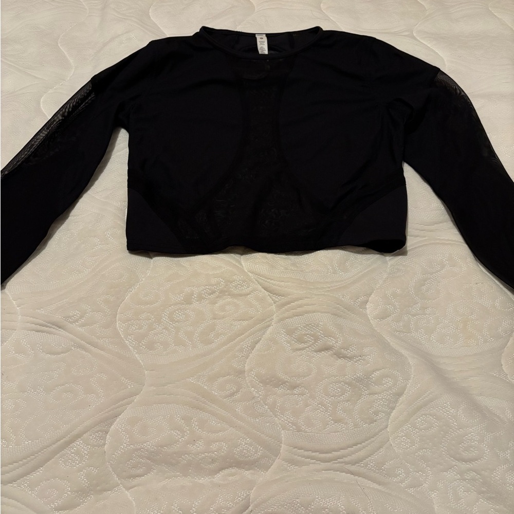 Lululemon Athletica Black Long Sleeve Crop Blouse